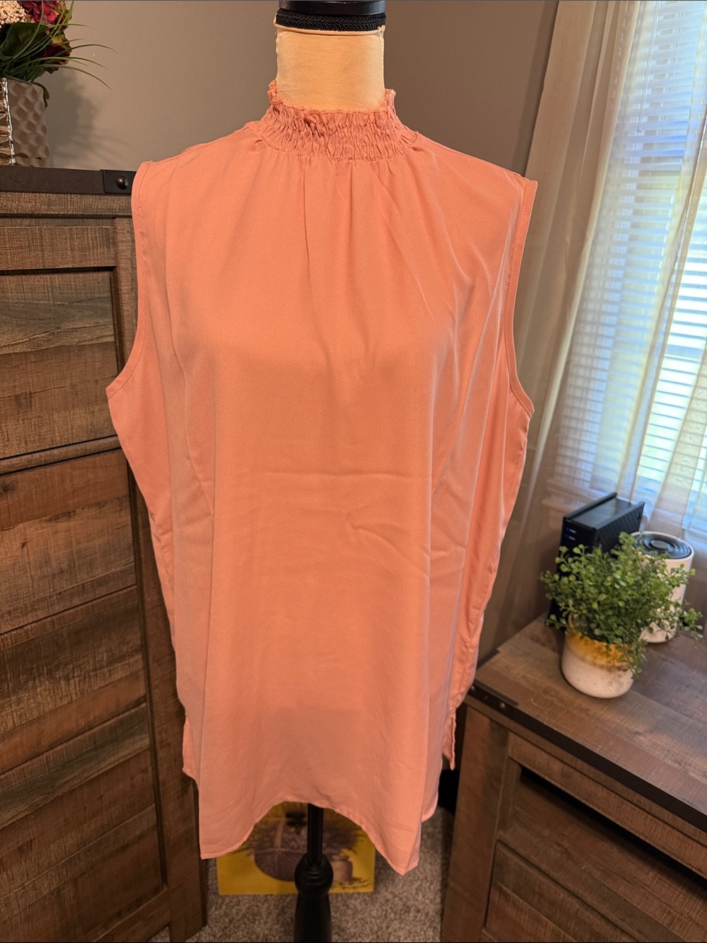 Sleeveless Mock-Neck Women’s Top in dusty rose